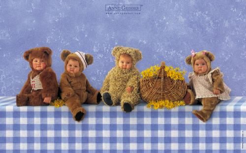 ������ Anne Geddes